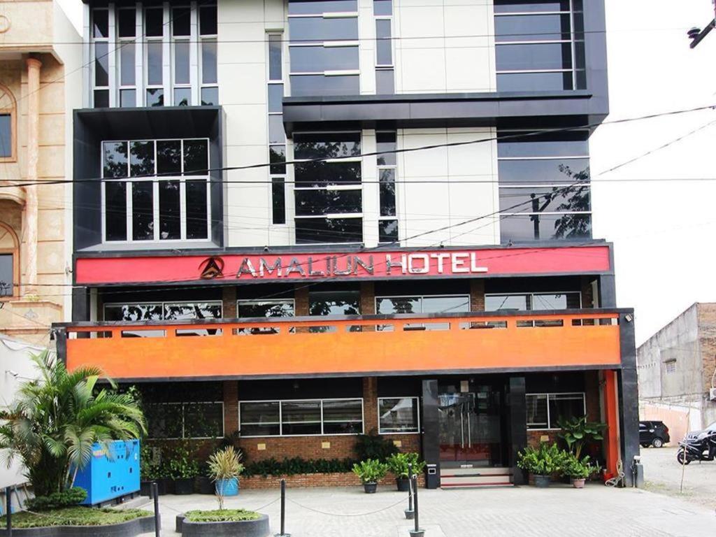 Amaliun Hotel Medan Dış mekan fotoğraf